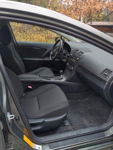 Toyota Avensis Vantaa - valokuva 7
