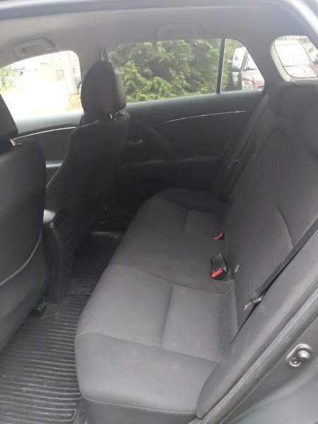 Toyota Avensis Vantaa - valokuva 6