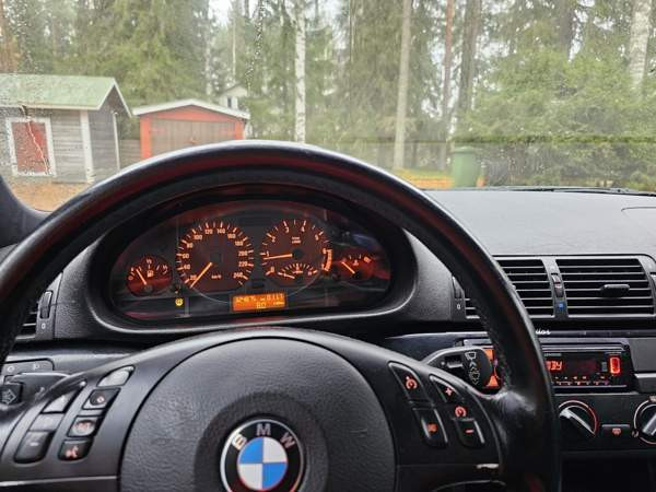 BMW 325 Lieksa - valokuva 7