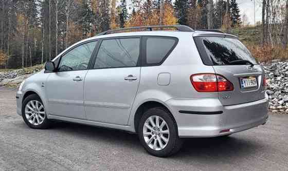 Toyota Avensis Verso Helsinki
