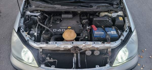 Toyota Avensis Verso Helsinki - valokuva 7