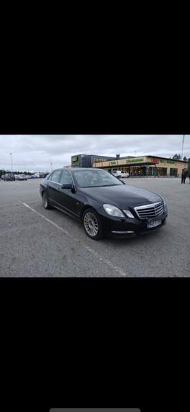 Mercedes-Benz E Paimio - valokuva 1