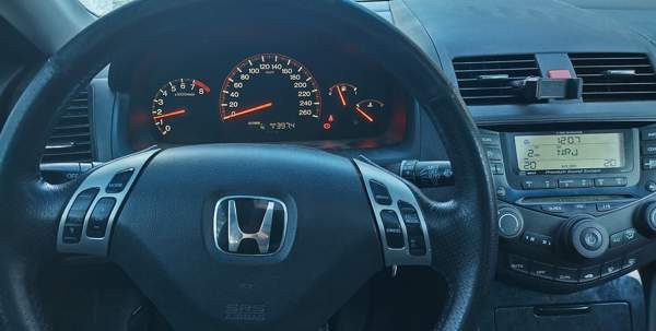 Honda Accord Yloejaervi - valokuva 6