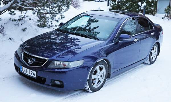 Honda Accord Yloejaervi - valokuva 4