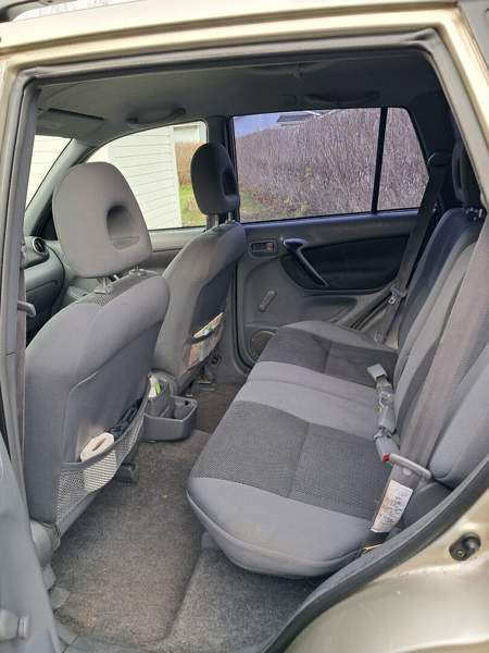 Toyota RAV4 Glebychevo - valokuva 6