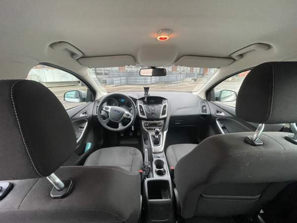 Ford Focus Vantaa - valokuva 7