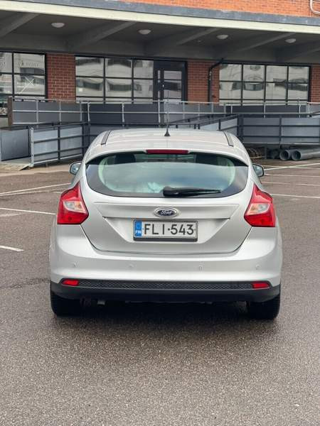 Ford Focus Vantaa - valokuva 3