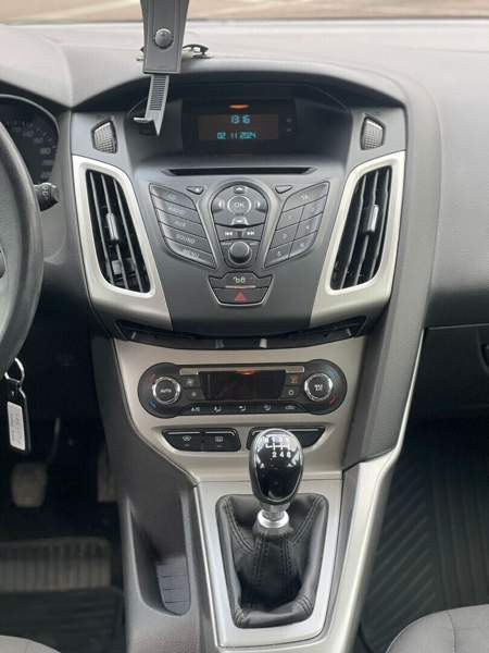 Ford Focus Vantaa - valokuva 8