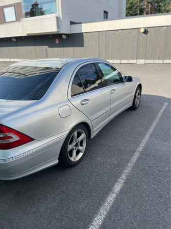 Mercedes-Benz C Oulu - valokuva 3