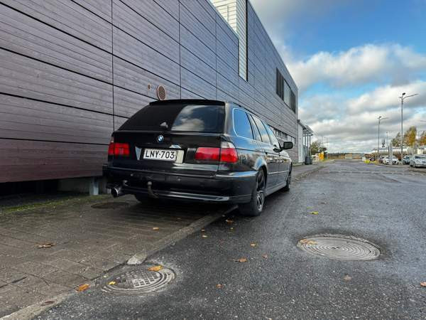 BMW 530 Sibbo - valokuva 2