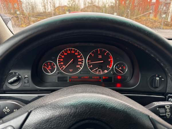 BMW 530 Sibbo - valokuva 5