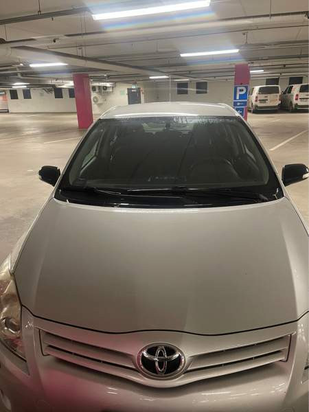 Toyota Auris Helsinki - valokuva 2