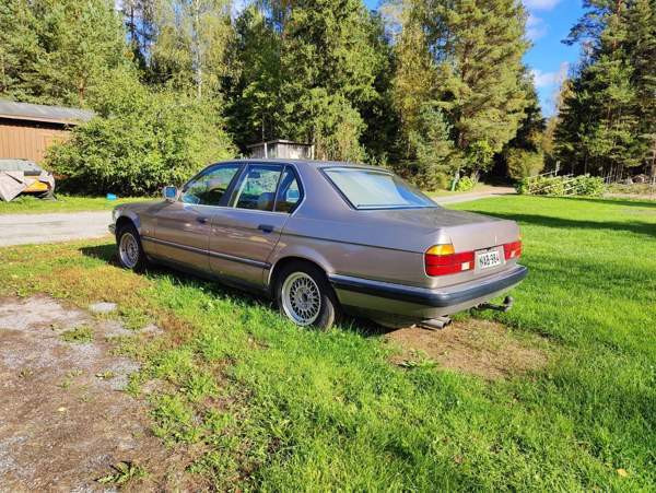 BMW 730 Yloejaervi - valokuva 4