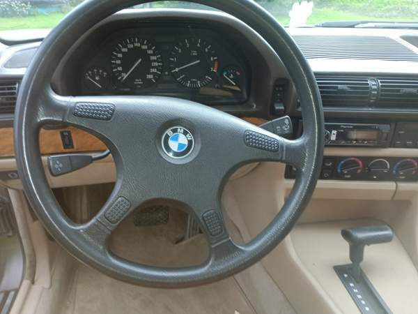 BMW 730 Yloejaervi - valokuva 6