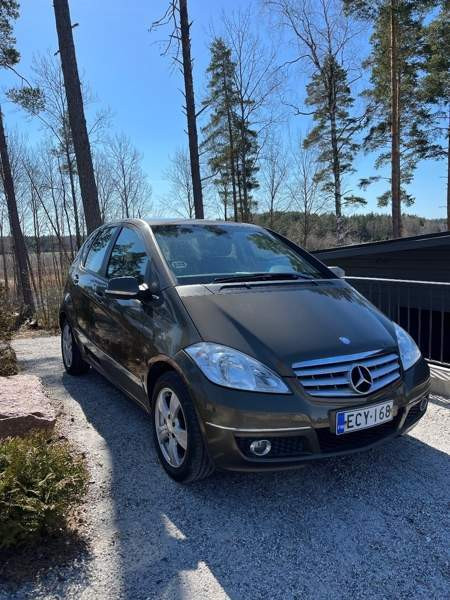 Mercedes-Benz A Kirkkonummi - valokuva 1