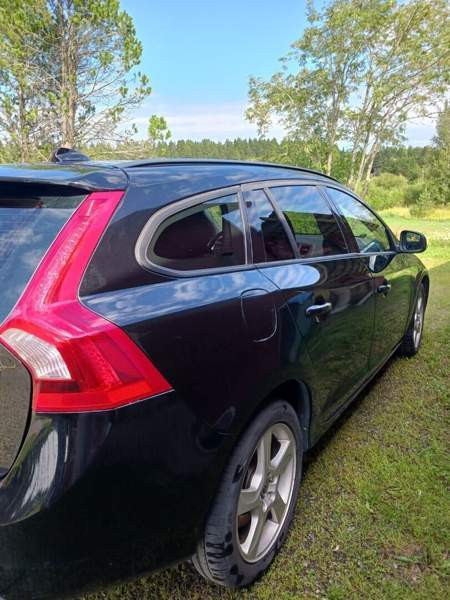Volvo V60 Macau - valokuva 4