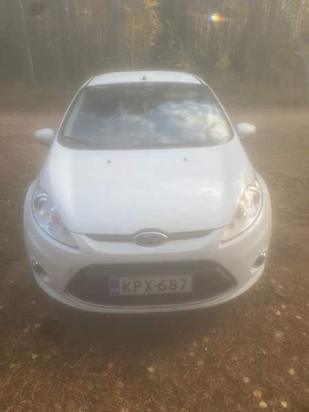 Ford Fiesta Helsinki - valokuva 1