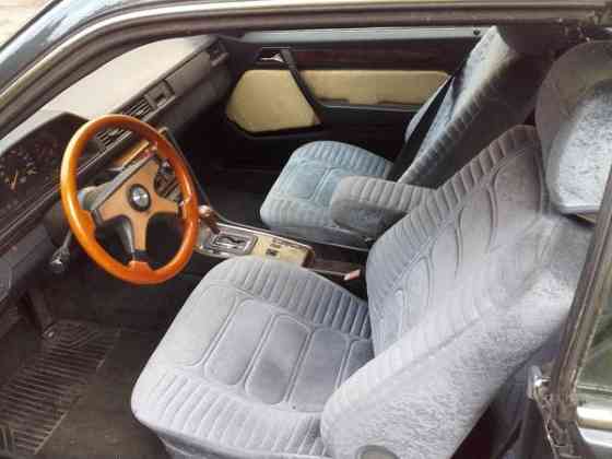 Mercedes-Benz 230 Helsinki