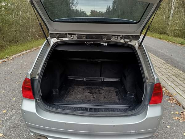 BMW 320 Turtkul - valokuva 7