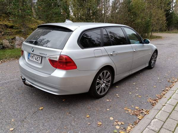 BMW 320 Turtkul - valokuva 3