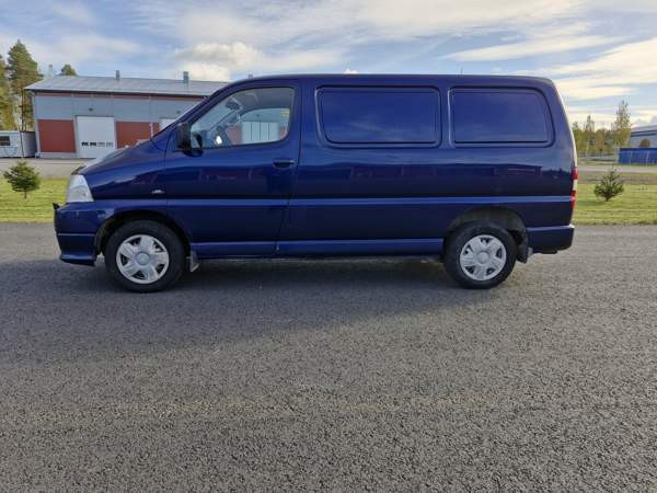 Toyota Hiace Huittinen - valokuva 2