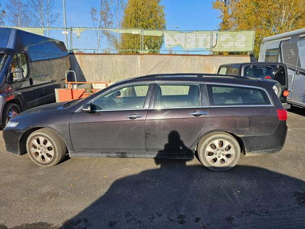 Honda Accord Helsinki - valokuva 8