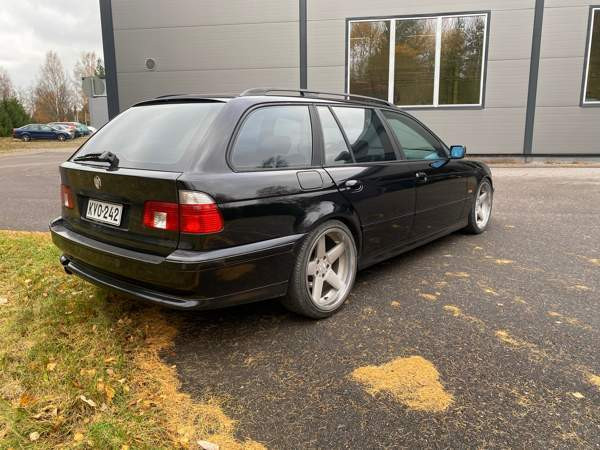 BMW 520 Glebychevo - valokuva 4