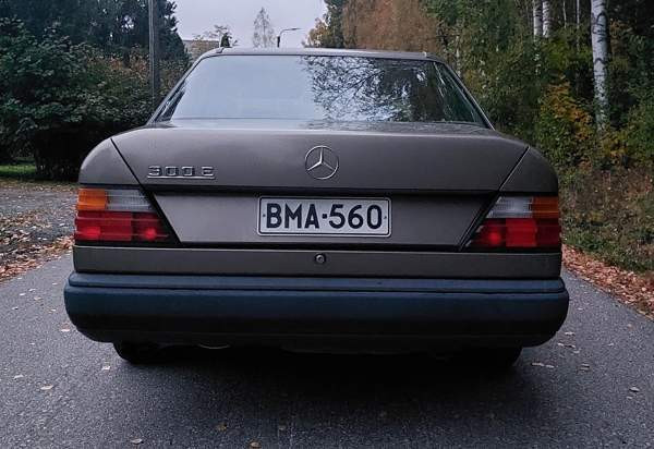 Mercedes-Benz 300 Тампере - изображение 6