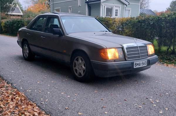 Mercedes-Benz 300 Tampere - valokuva 2