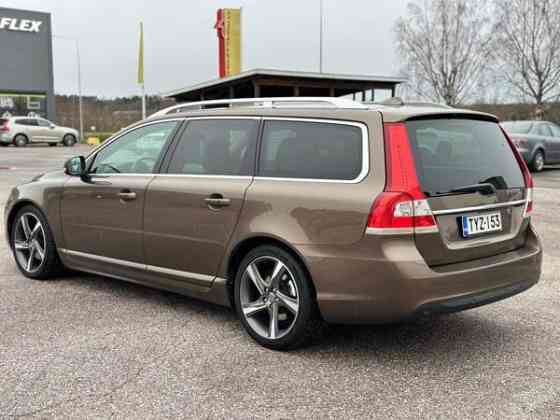 Volvo V70 Sredneuralsk