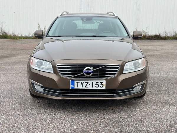 Volvo V70 Sredneuralsk - valokuva 8