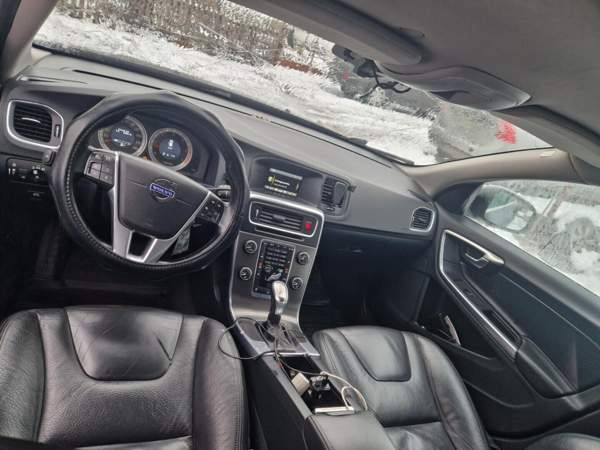 Volvo V60 Maentsaelae - photo 6