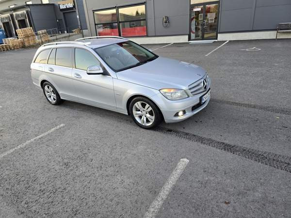 Mercedes-Benz C Oulu - valokuva 4