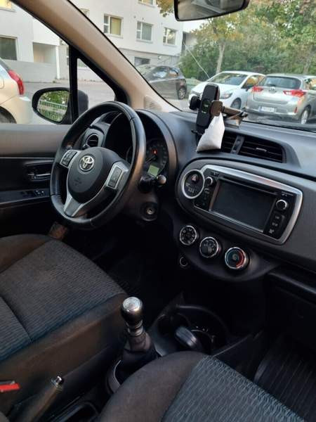 Toyota Yaris Helsinki - valokuva 6