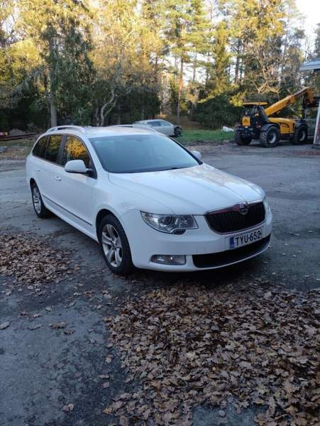 Skoda Superb Taivassalo - valokuva 7