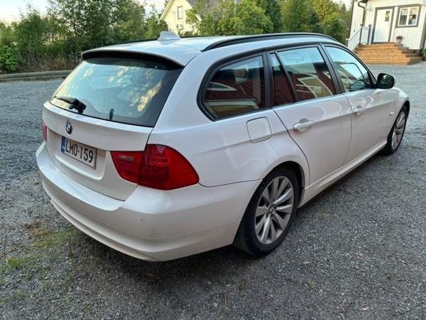 BMW 320 Alajärvi - valokuva 4