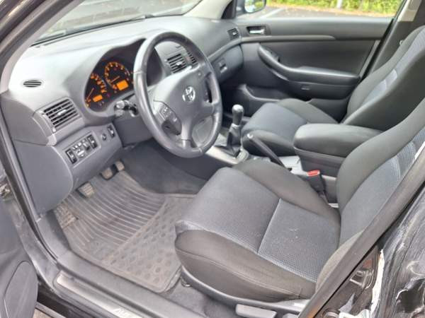 Toyota Avensis Mänttä-Vilppula - valokuva 8