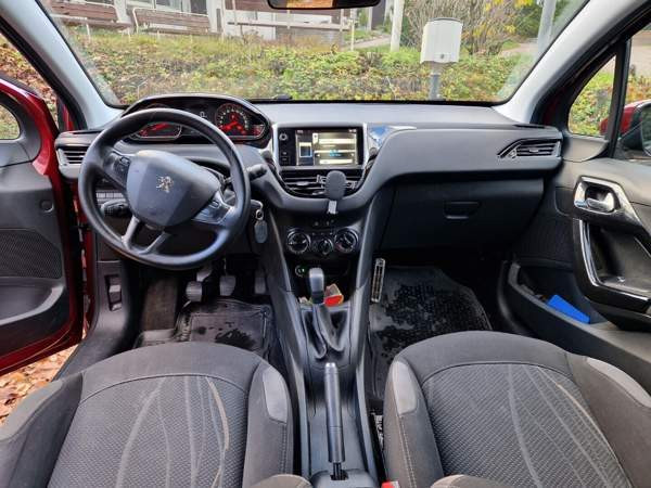 Peugeot 208 Vantaa - valokuva 8