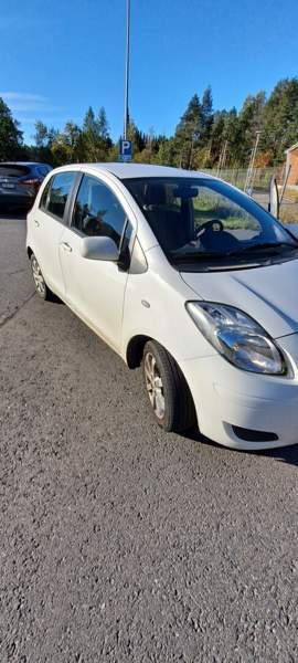 Toyota Yaris Oulu - valokuva 4