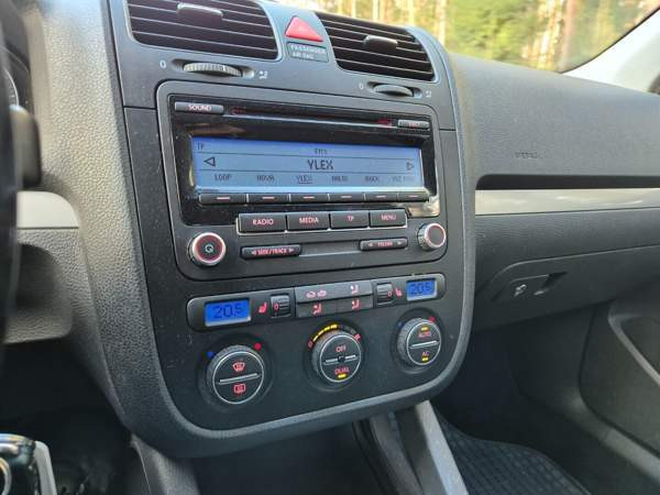 Volkswagen Golf Куопио - изображение 4