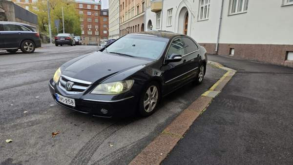 Honda Legend Helsinki - photo 1