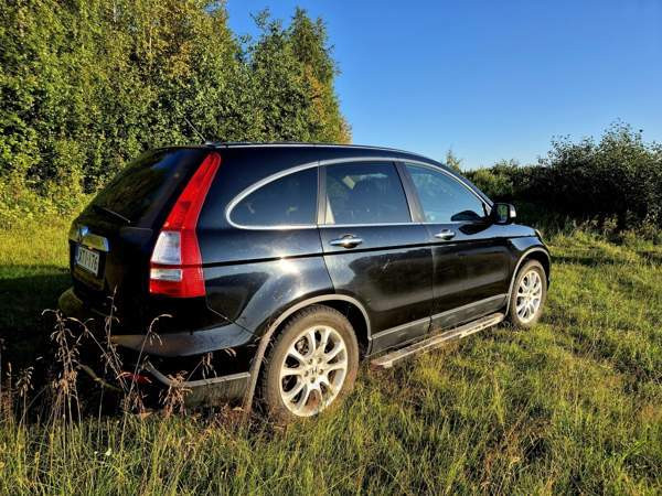 Honda CR-V Kittilä - valokuva 3