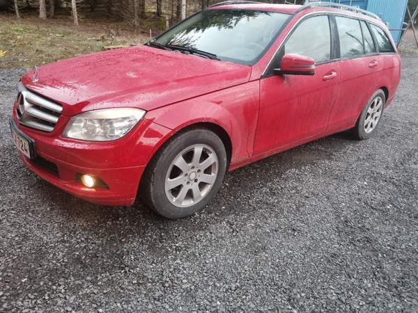 Mercedes-Benz C Yloejaervi - valokuva 1