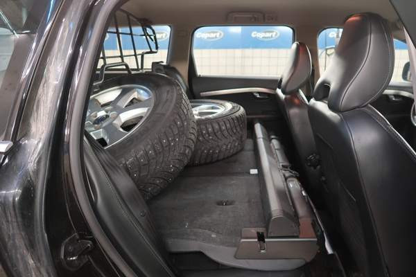 Volvo XC70 Glebychevo - valokuva 3