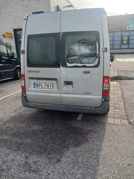 Ford Transit Helsinki - valokuva 2