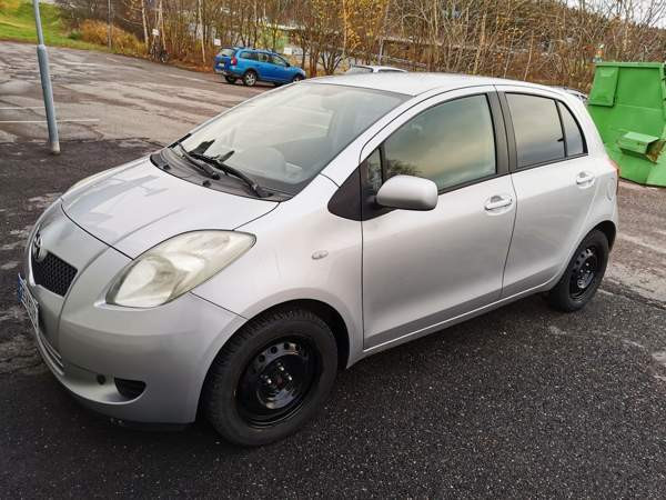 Toyota Yaris Kirkkonummi - photo 4