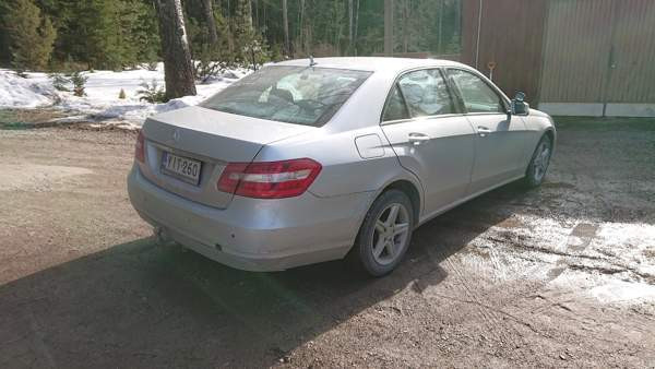 Mercedes-Benz E Vihti - valokuva 4