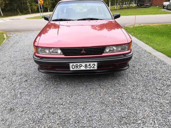 Mitsubishi Galant Nivala - valokuva 5