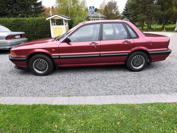 Mitsubishi Galant Nivala - valokuva 2