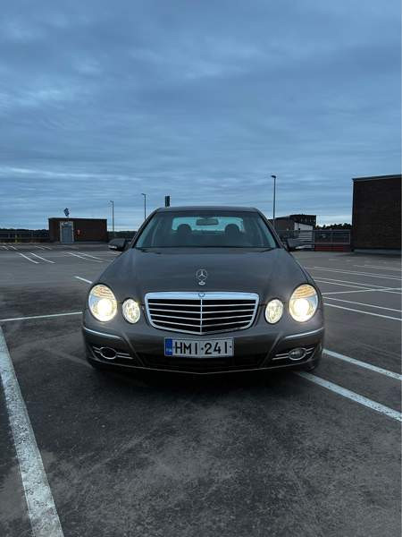 Mercedes-Benz E Turtkul - valokuva 1